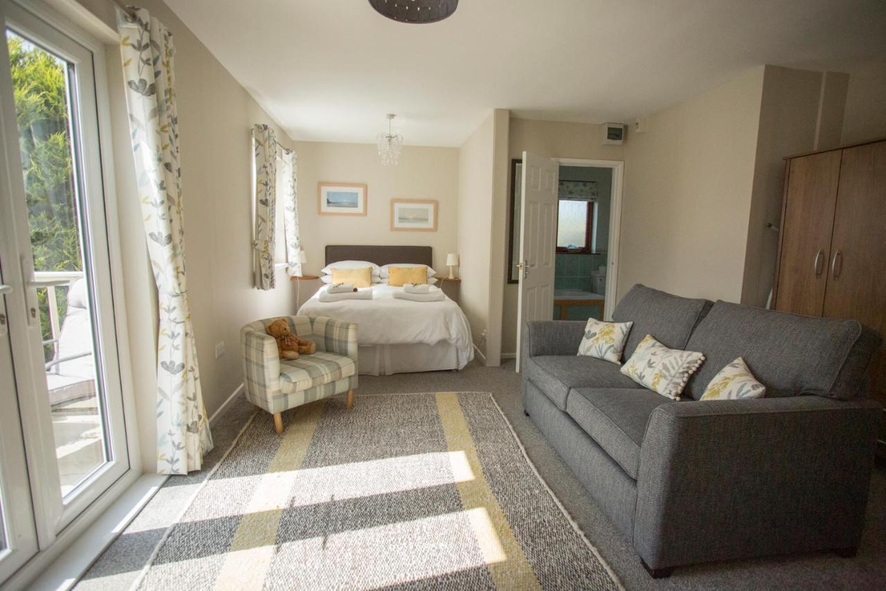 Pant-Y-Celyn Studio Apartment Aberaeron Bagian luar foto