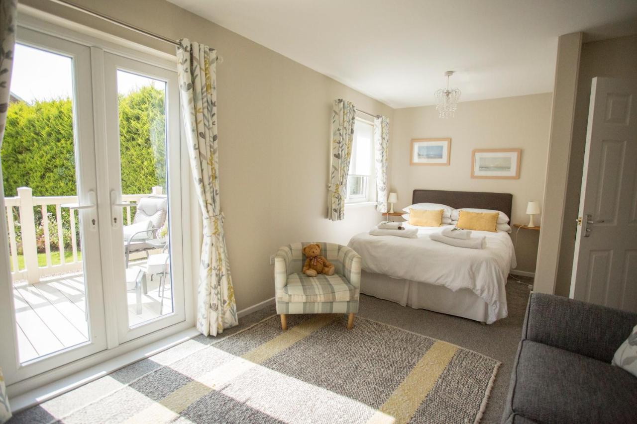 Pant-Y-Celyn Studio Apartment Aberaeron Bagian luar foto